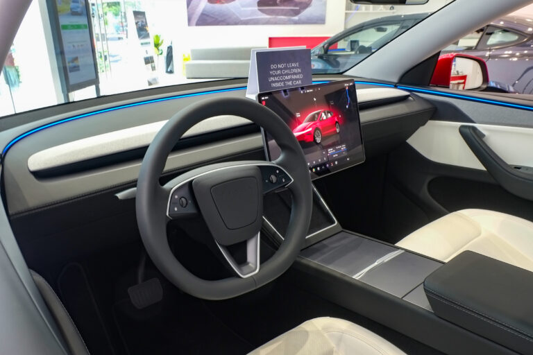Best Tesla Floor Mats & Interior Protection 2026: Model 3, Y, S & X (US & Canada)