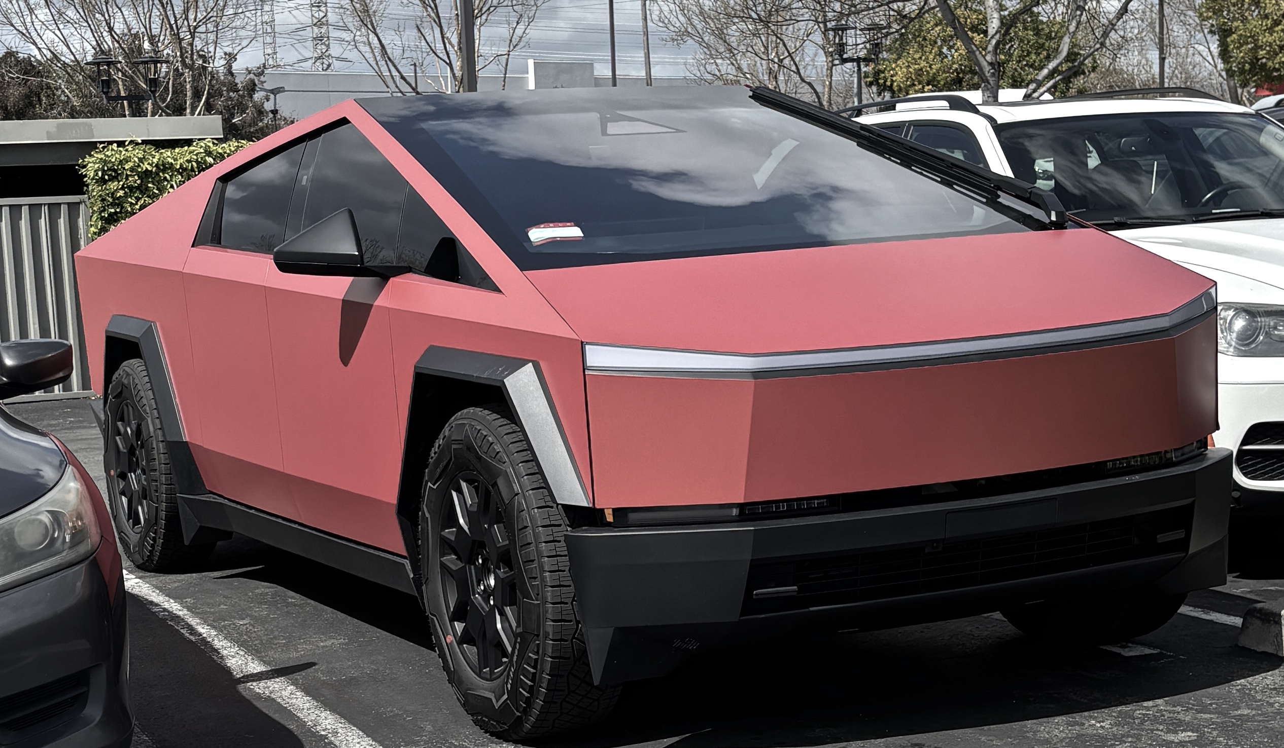 Tesla Cybertruck rated to tow up to 11,000 pounds parked outdoors