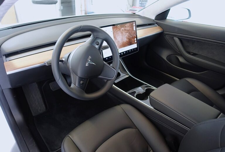 Tesla DIY Care: Cabin Air Filter, Wiper Blades & Easy Fixes You Can Do Yourself (2026)