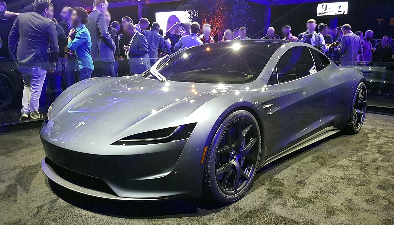 2017 年 11 月发布会上展出的特斯拉 Roadster 原型车